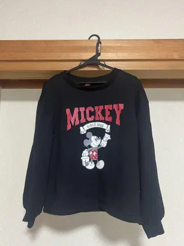 미키마우스 블랙 트레이닝복