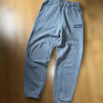 정품 파타고니아 patagonia 그레이 맨투맨 팬츠