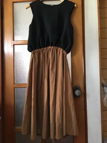 모토마치 자이로 롱 원피스 민소매 개더 절개 원피스 가을/겨울
