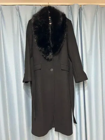 ZARA 블랙 롱 코트 퍼 포함