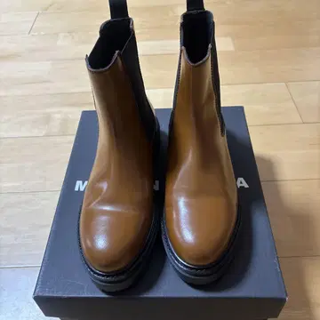 MARITAN VERONA 라이트 브라운 가죽 사이드 고어 부츠