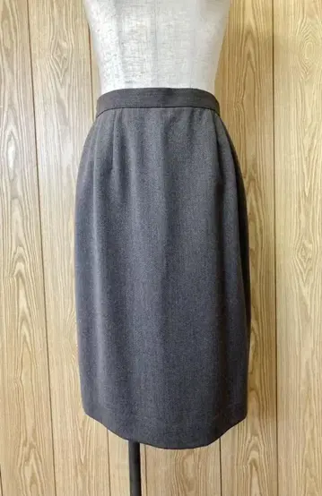 [ 새상품 ] 스커트 MIZZONE 13호 W70