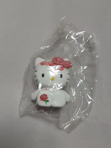 헬로키티 콜레블록 장미