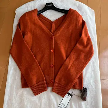 미사용 새상품 FOXEY 이탈리아제 캐시미어 가디건