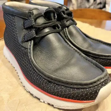 클락스 Tawyer MID 왈라비 가죽 메쉬 스니커즈 25cm