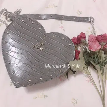 Pium 악어 무늬 하트 백 프렌치 걸리시 양산형 noemie