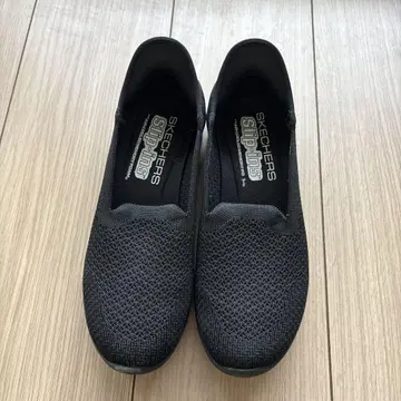 SKECHERS Slip-ins 블랙