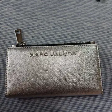 MARC JACOBS 실버 카드 케이스