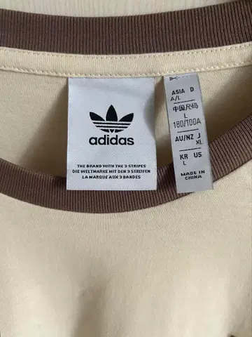 adidas 3라인 티셔츠 L사이즈 크림