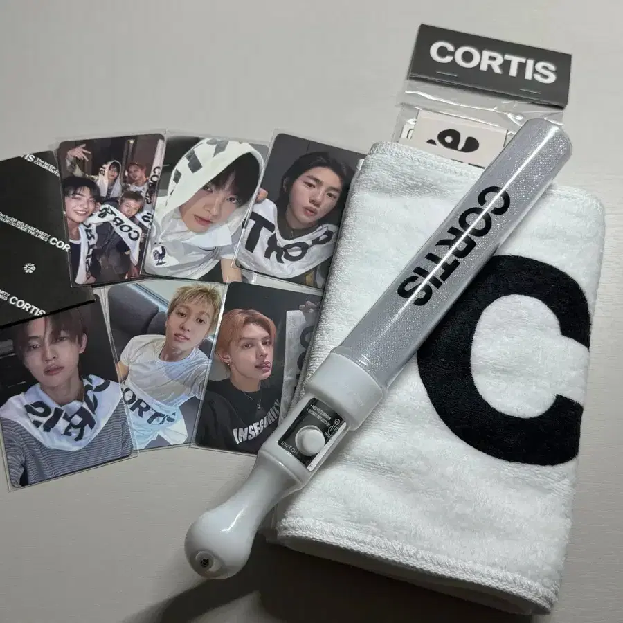 Cortis Showcase Poca Lightstick Towel Full Set (Please check the