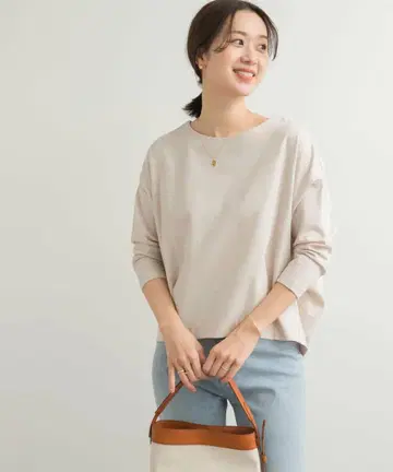 어반 리서치 도어스 코튼 백 턱 7부 소매 풀오버 택 포함