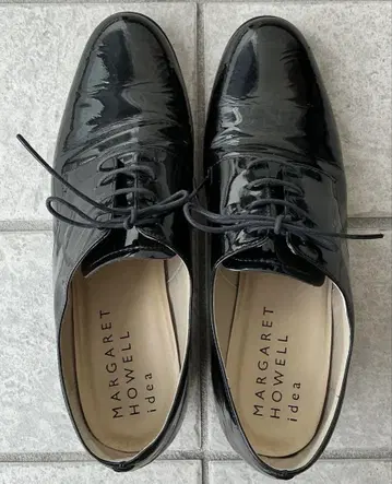 MARGARET HOWELL idea 블랙 레이스업 슈즈