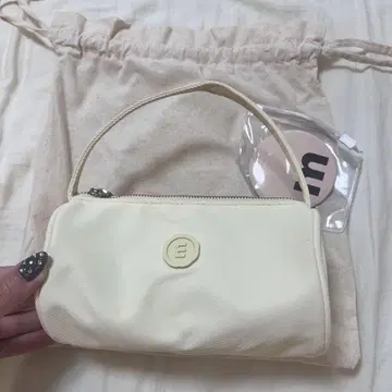 minimute Clo Circle Butter (EXCLUSIVE)