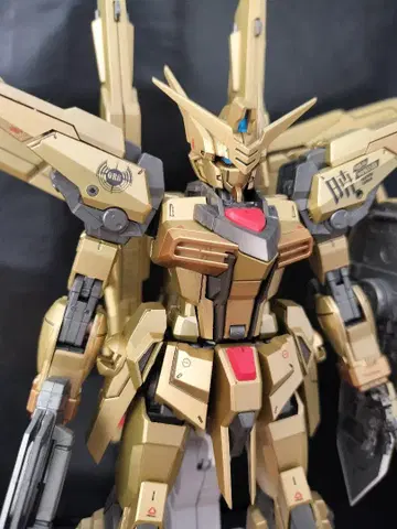 1/100 아카츠키 건담 철저 개수 완성품