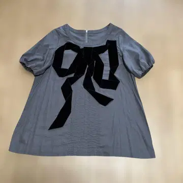 소니아 큐어의 상의