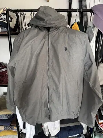 US POLO ASSN 남성용 그레이 경량 자켓 가격 인하 가능