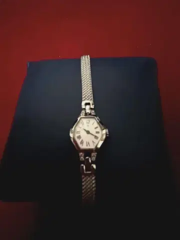 Vendome Aoyama 여성용 시계 실버 다이아몬드 0.11 새상품급