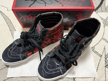 VANS 기묘한 이야기 콜라보 스니커즈 25.5