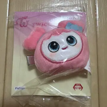 TWICE LOVELYS 봉제 인형 헤어핀 모모