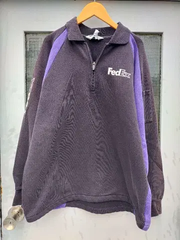 FedEx 맨투맨 지퍼 상의