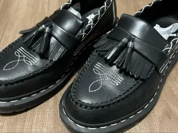 Dr.Martens Adrian GA 태슬 로퍼