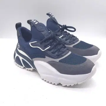 MK 네이비 하이테크 스니커즈