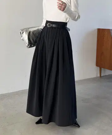 [ 새상품 ] 카프리슈레마쥬 벨트 SET 스커트