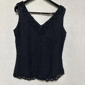 수입 실크 비즈 장식 블랙 슬리브리스 상의 겨드랑이 트임 지퍼