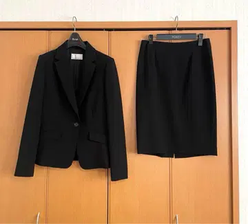 엠프리미어 블랙 스커트 수트 블랙 면접 취업 활동에