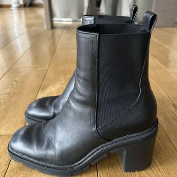 ZARA 37 자라 블랙 가죽 사이드 고어 부츠
