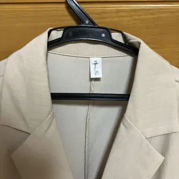 베이지 더블 버튼 자켓