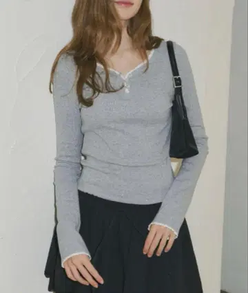 [ GIUNON ] 아이렛 프릴 리브 상의 그레이