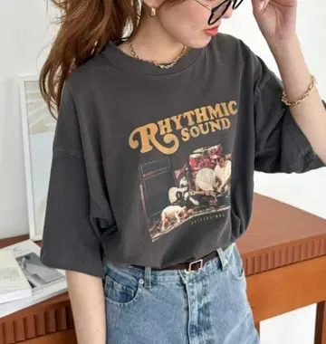 디스코트 피그먼트 모듬 락 T셔츠 차콜 그레이