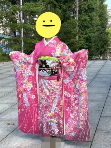 핑크 꽃무늬 후리소데
