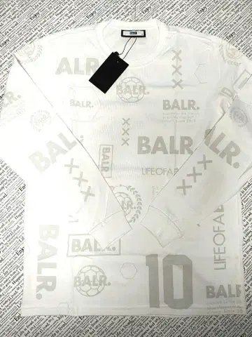 [ 미사용 새상품 ] BALR. 일본 한정판 올 패턴 롱 T 화이트 M