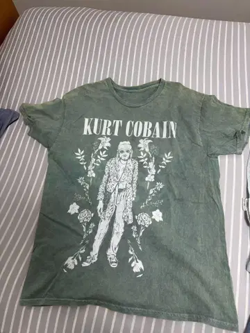 Kurt Cobain T셔츠 L 사이즈 그린