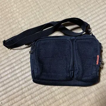 블랙 메쉬 바디백