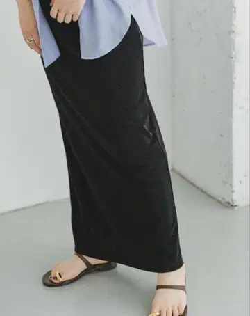 [ 새상품급 ] 라메 스트레치 타이트 스커트