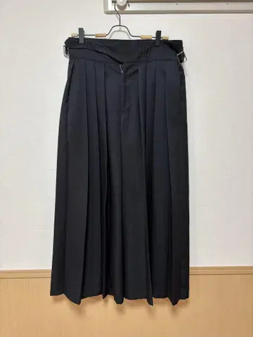 블랙 와이드 팬츠 플리츠