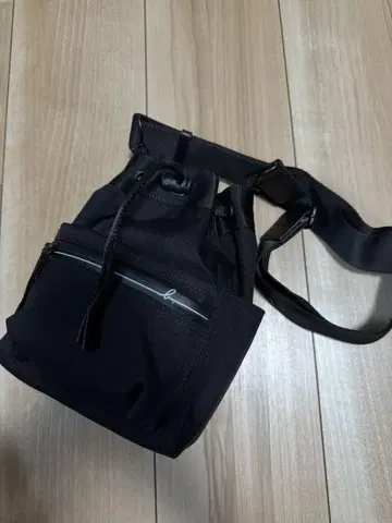 아네스베 숄더백