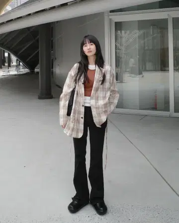 FIT FLARE CENTER PRESS PANTS