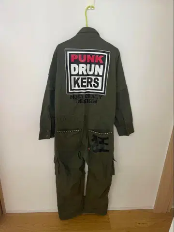 PUNK DRUNKERS 광란의 점프수트