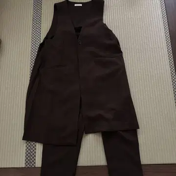 BEAMS HEART 다크 브라운 팬츠 셋업