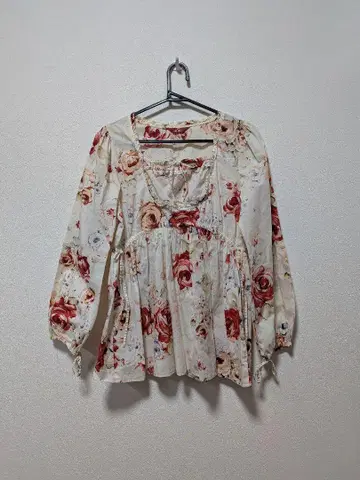 핑크하우스 티셔츠