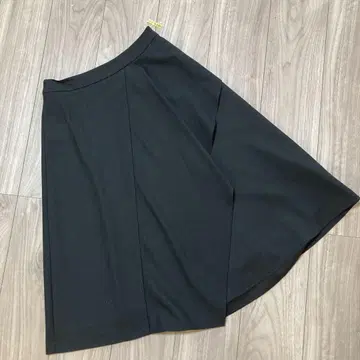 Viaggio Blu 블랙 플레어 스커트 사이즈 2
