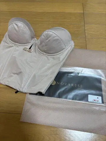 NOVARESE 베이지 코르셋