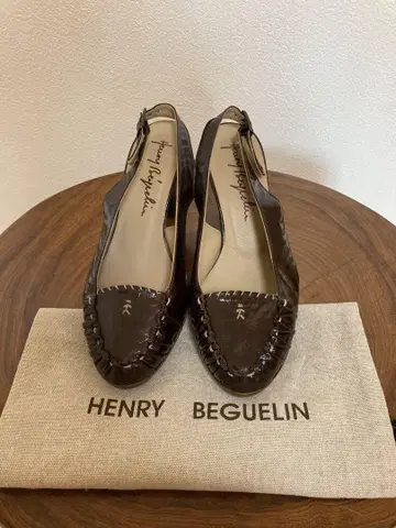 헨리 베글린 에나멜 펌프스 35 1/2