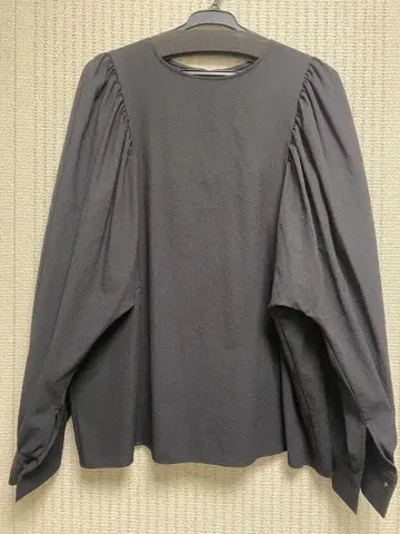 갸루다 가란테 암운젠 개더 슬리브 블라우스 블랙