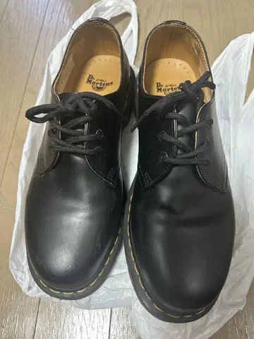 닥터마틴 신발 UK 표기 7 (26.0cm)