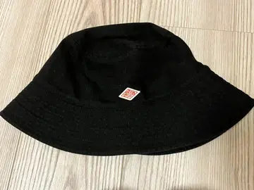 단톤 버킷햇